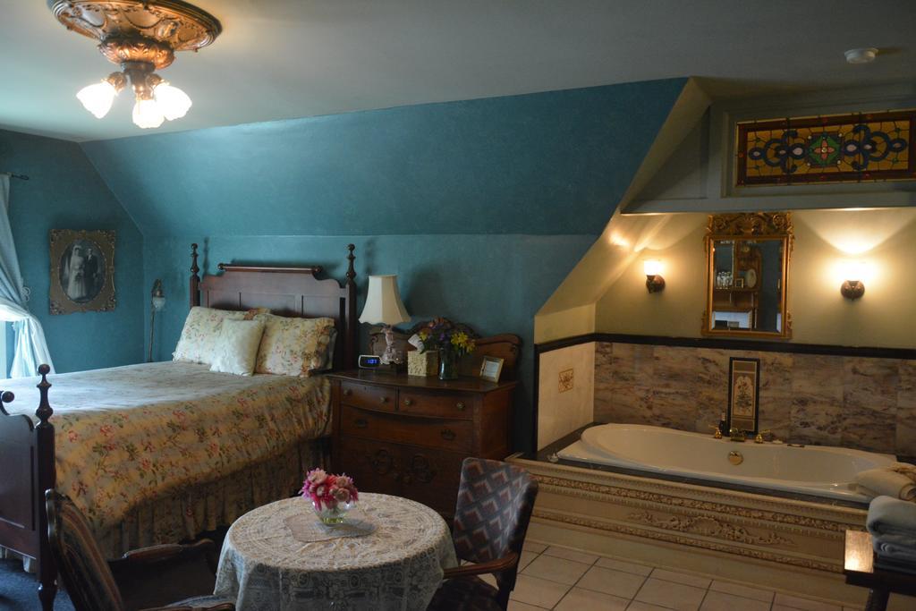 The Brumder Mansion Milwaukee Zimmer foto